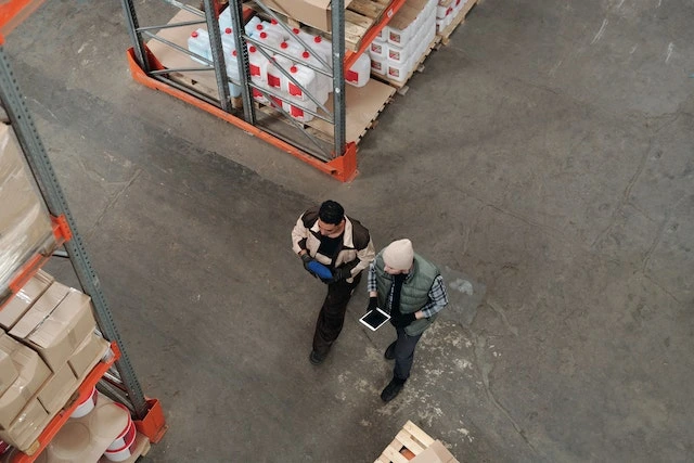 manfaat warehouse management system